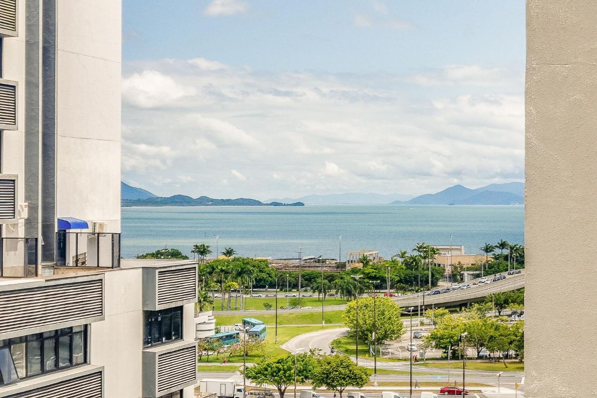 Aptos Modernos No Centro De Floripa - Vlr Florianopolis Exterior photo